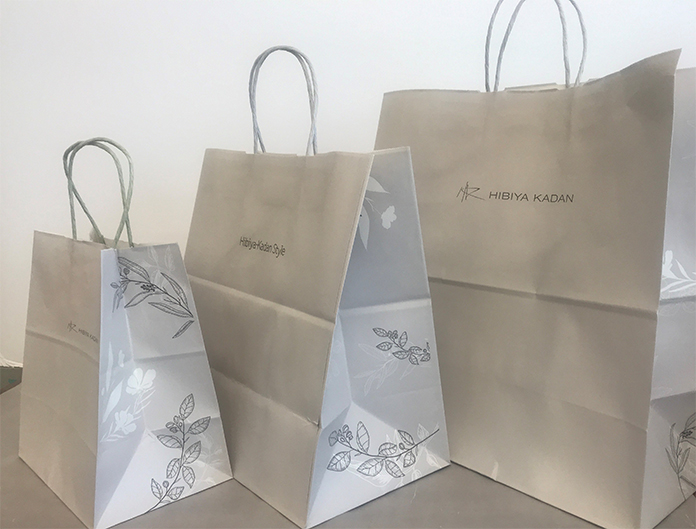 ロゴ入り新ペーパーバッグ